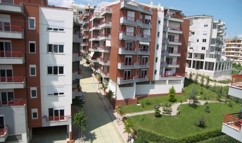 Ndertuesit kerkojne heqjen e takses se strehimit: Rrit cmimin e apartamenteve